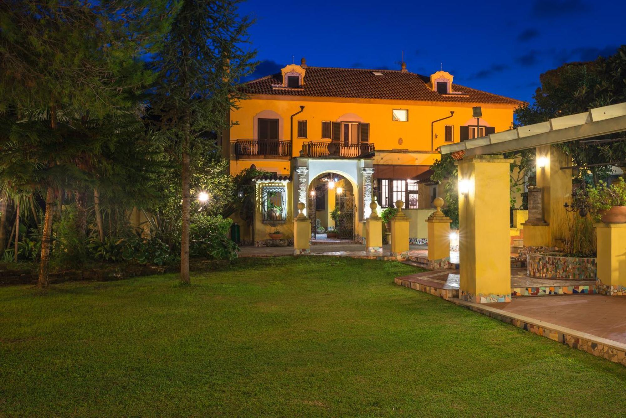 Hotel Rita 3*