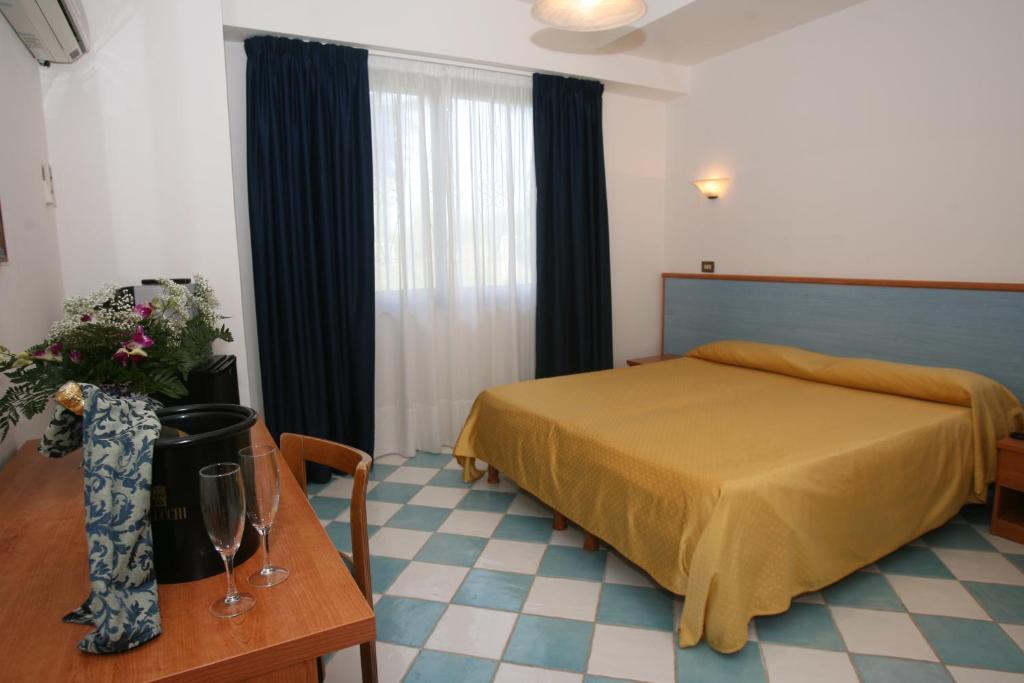Rita Hotel