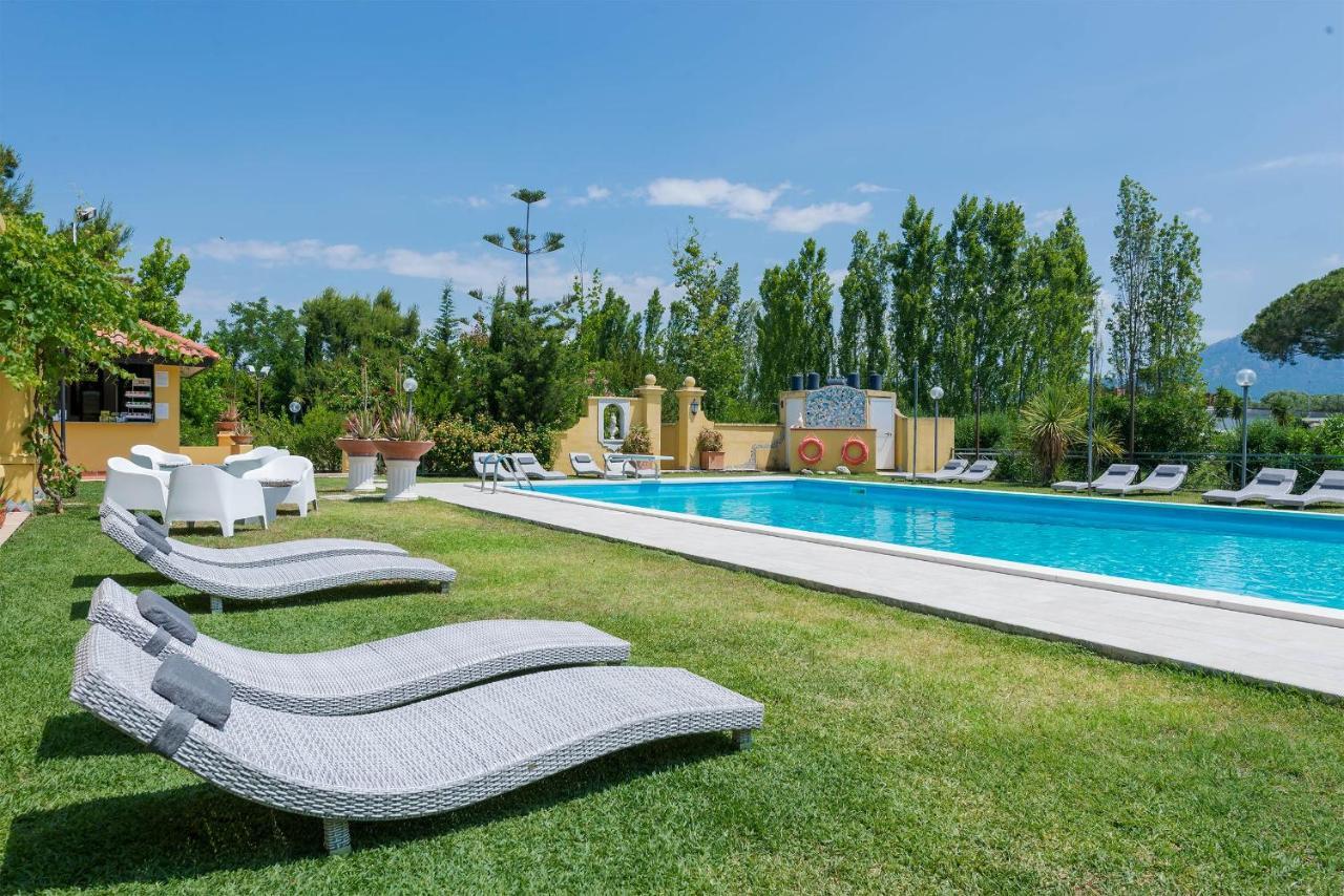 Rita Hotel 3*